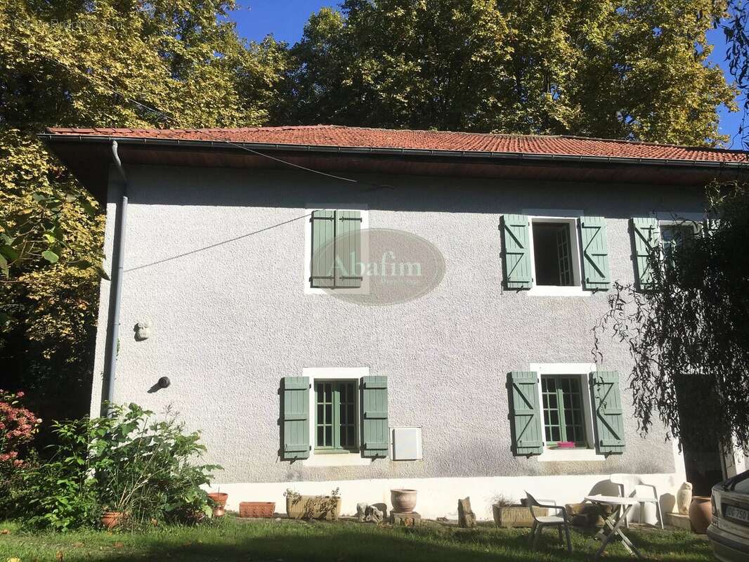 Maison à SAINT-PALAIS