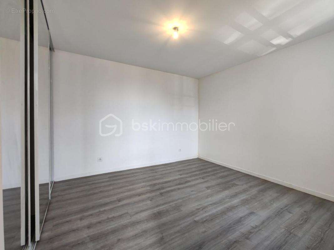 APPARTEMENT T2 41,52m² sous bail de location - photo 6