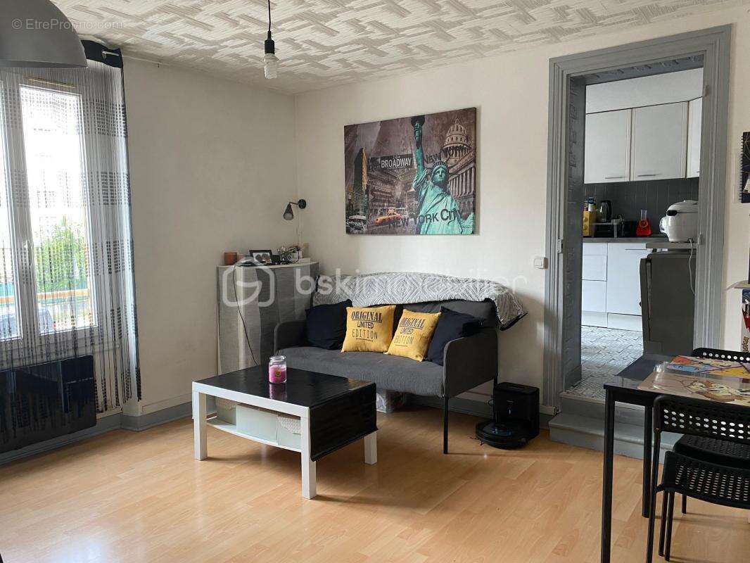 Appartement à CORBEIL-ESSONNES
