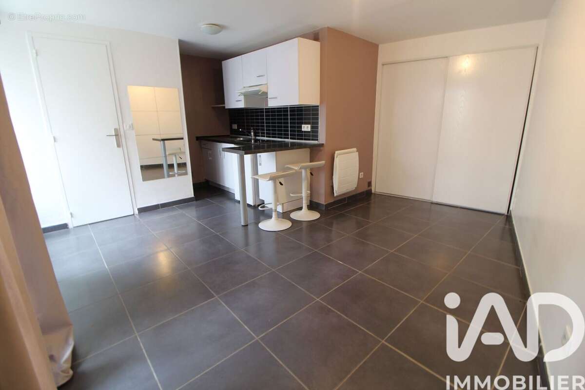 Photo 3 - Appartement à VILLENEUVE-LE-ROI