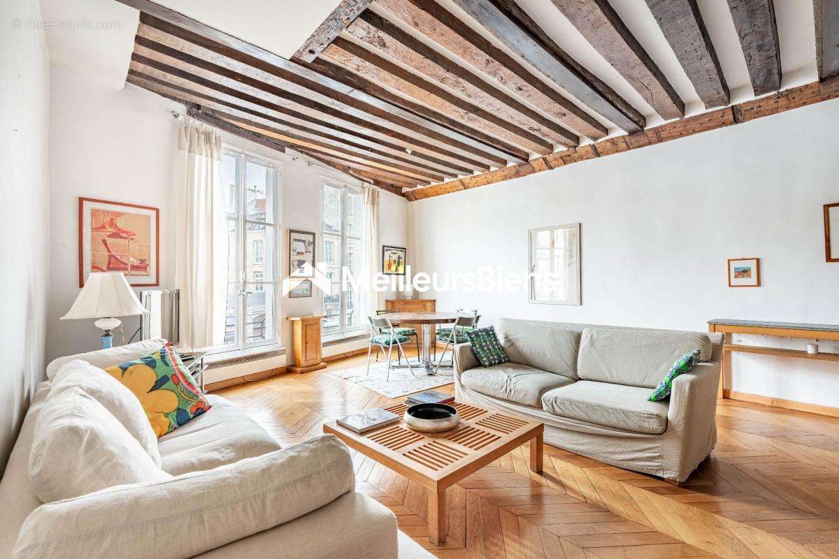 Appartement à PARIS-4E