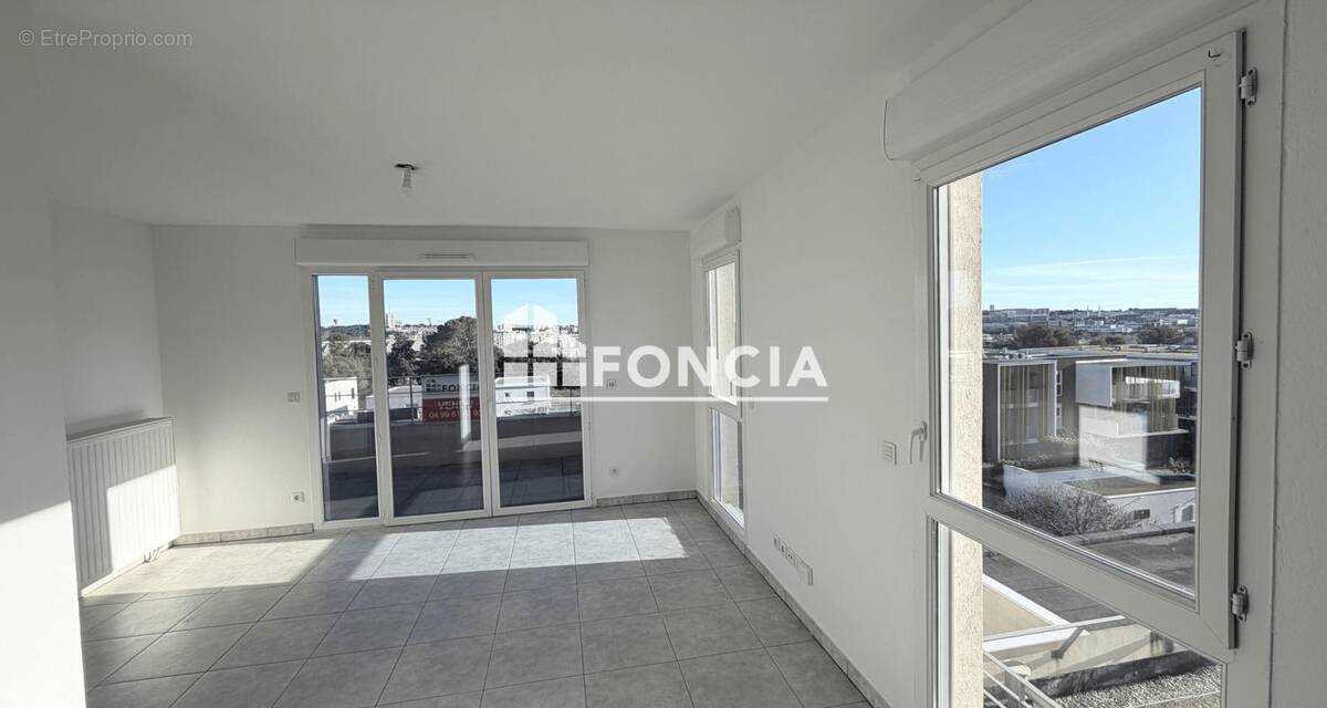 Appartement à JUVIGNAC