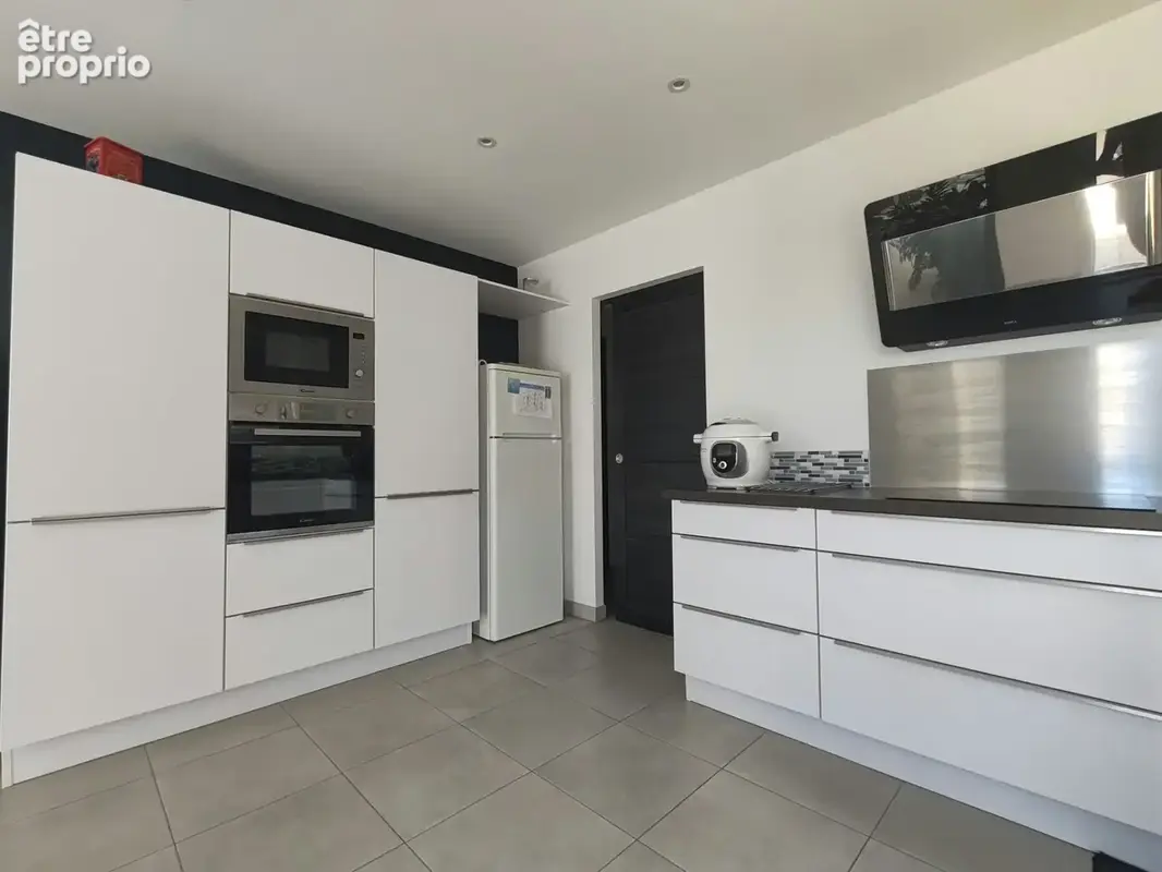 Maison à vendre 7 pièces L'HERBERGEMENT (85) - photo 9