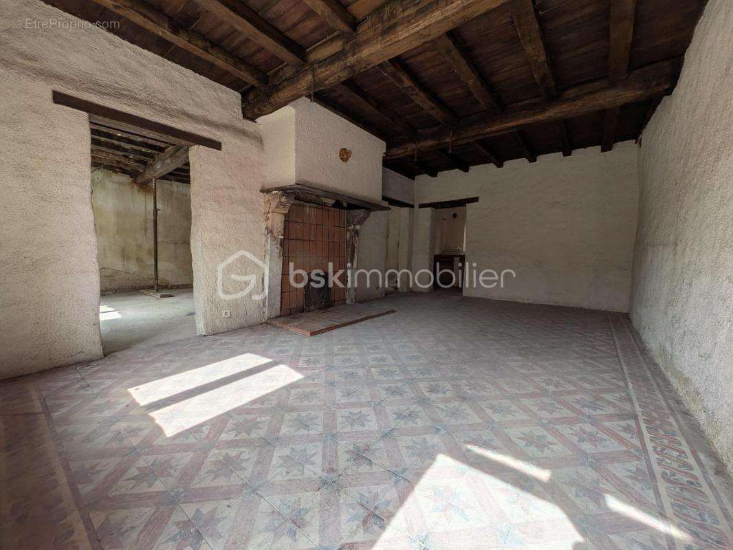 BARBY – Ensemble immobilier rare à fort potentiel (470 m² bâtis) - photo 2