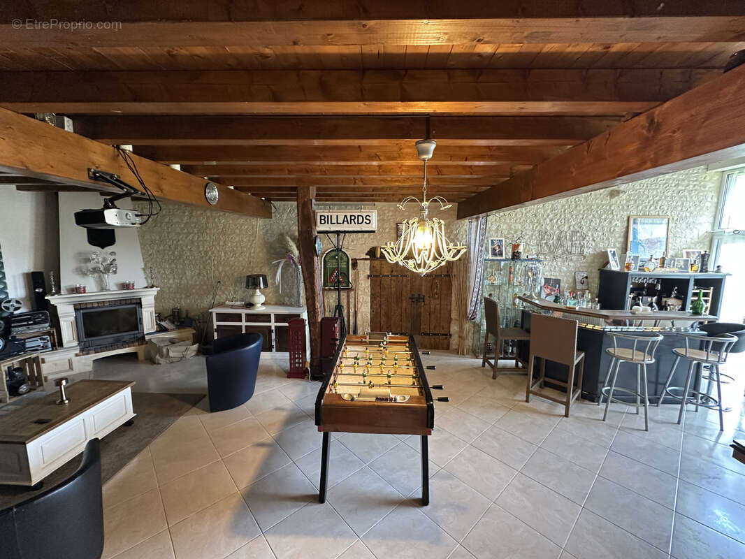 Maison à CHALLIGNAC