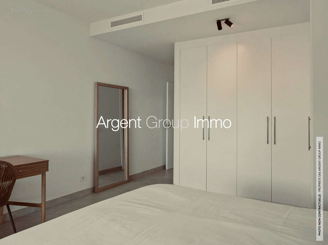 Appartement à HYERES