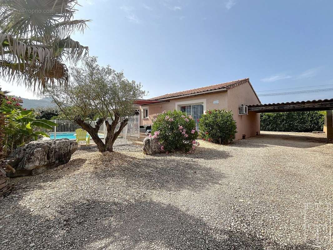 Maison à VALLON-PONT-D&#039;ARC