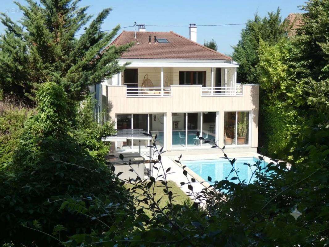 Maison de 8 pièces de 235 m² à Brunstatt-Didenheim - photo 21