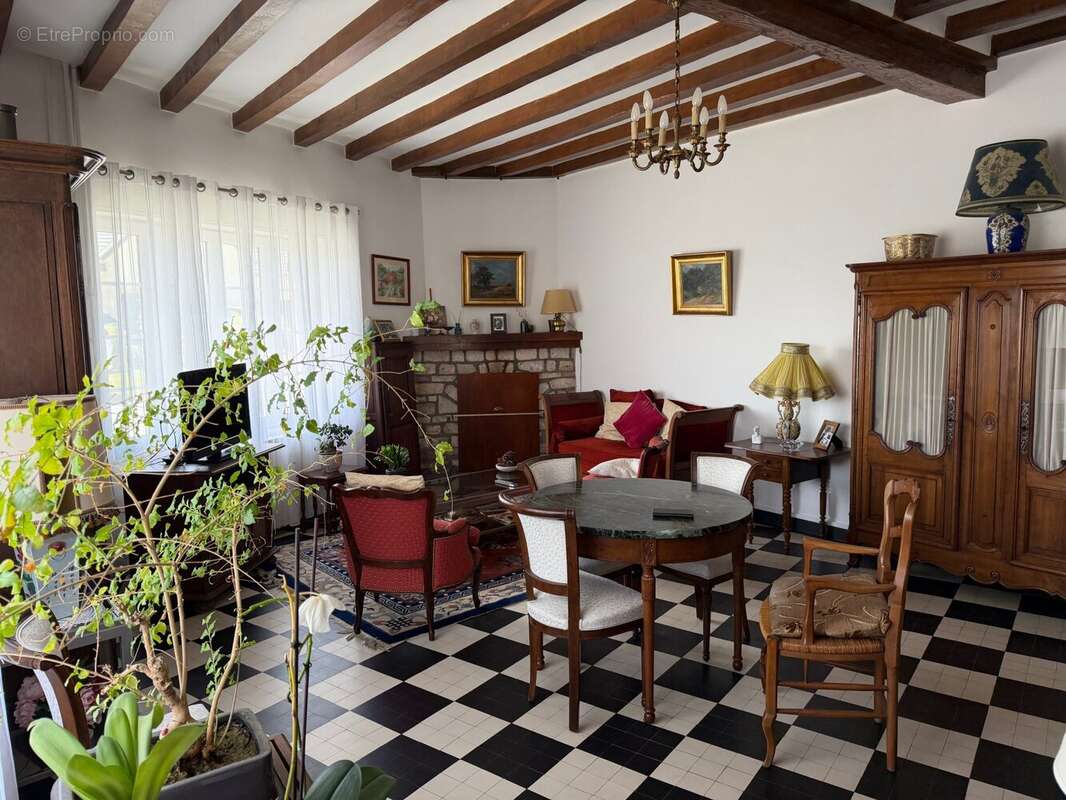 Maison à PACY-SUR-EURE