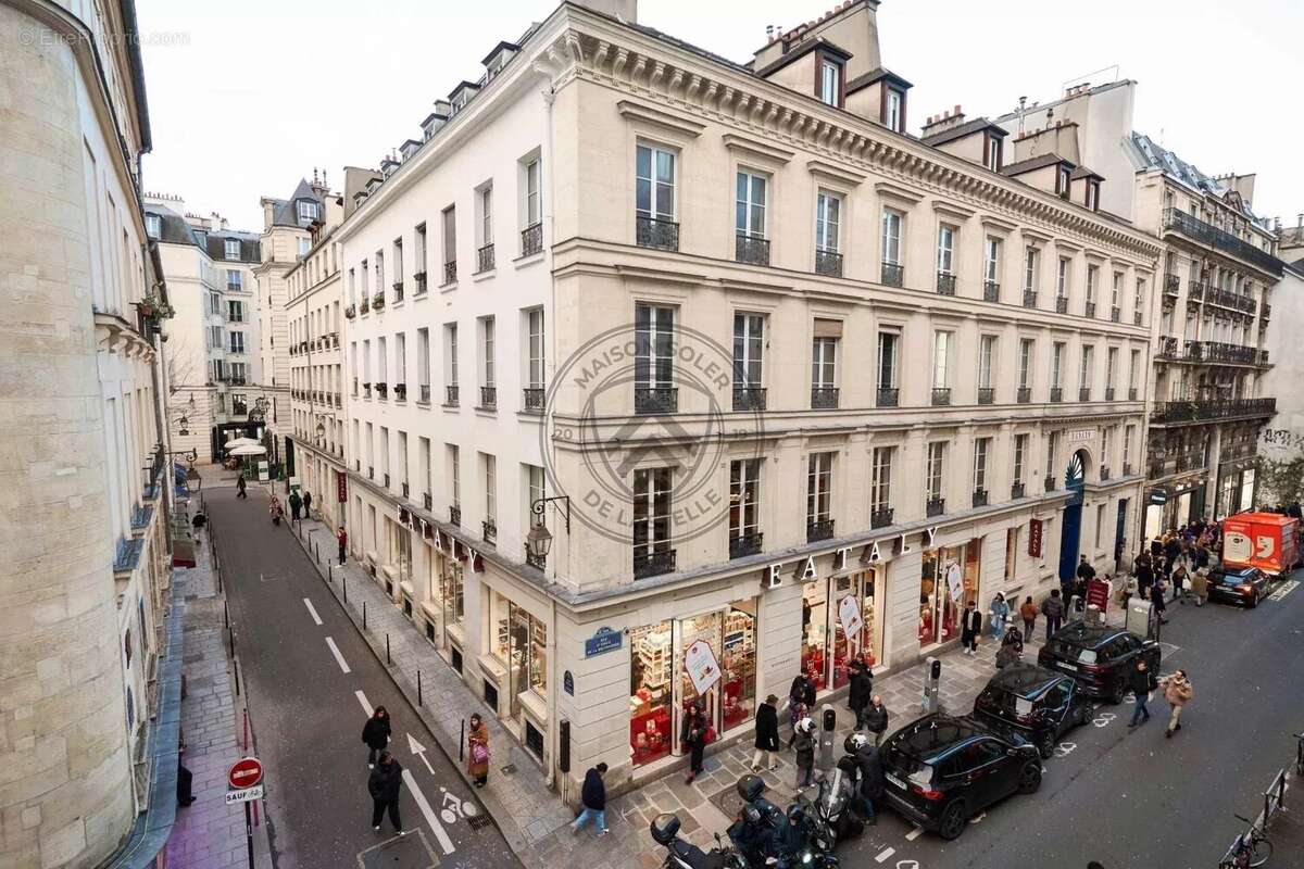 Appartement à PARIS-4E