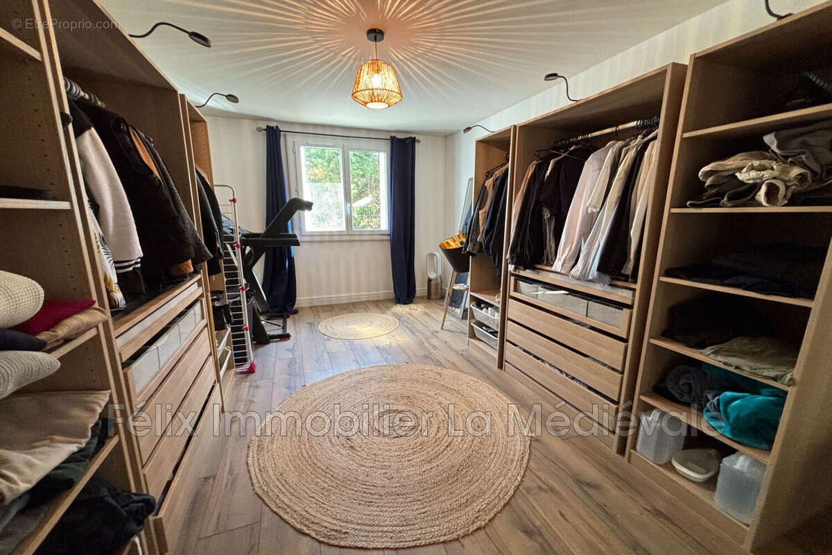 Appartement à SARLAT-LA-CANEDA