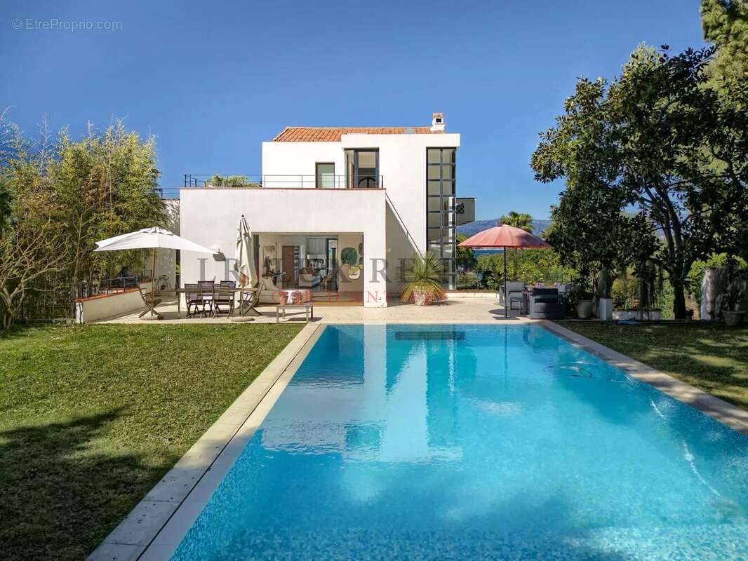Maison à ANTIBES