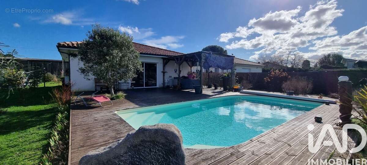 Photo 3 - Maison à SALLES