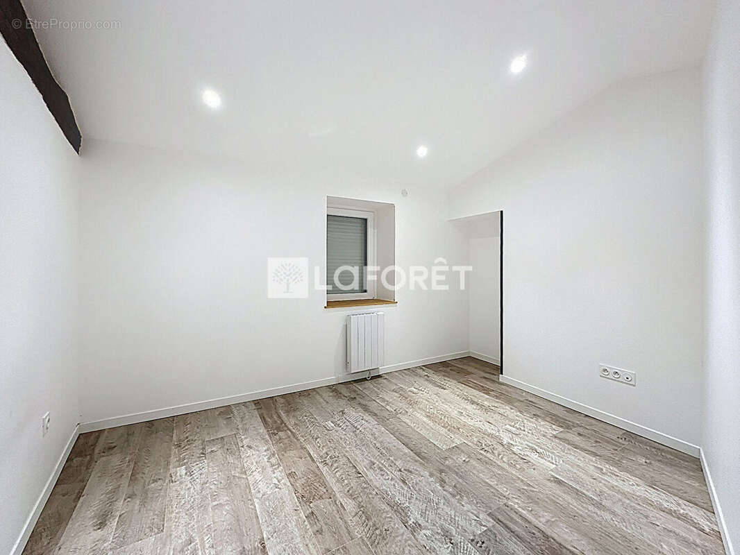 Appartement à VILLARS-LES-DOMBES