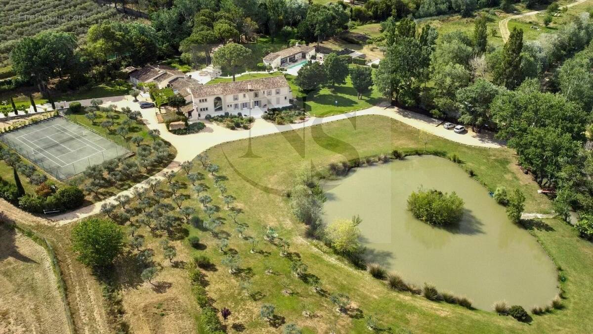 Maison à MAUSSANE-LES-ALPILLES