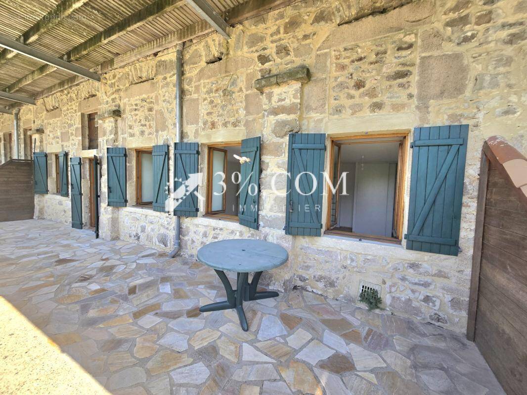 Appartement à CHALENCON