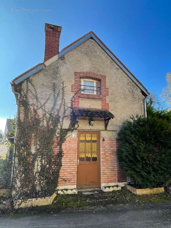 Maison à COSNE-COURS-SUR-LOIRE