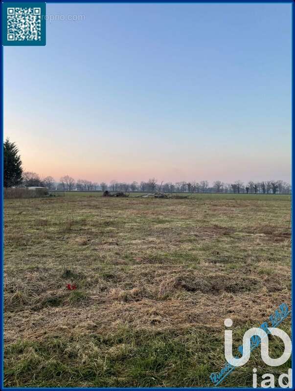 Photo 7 - Terrain à GARNAT-SUR-ENGIEVRE