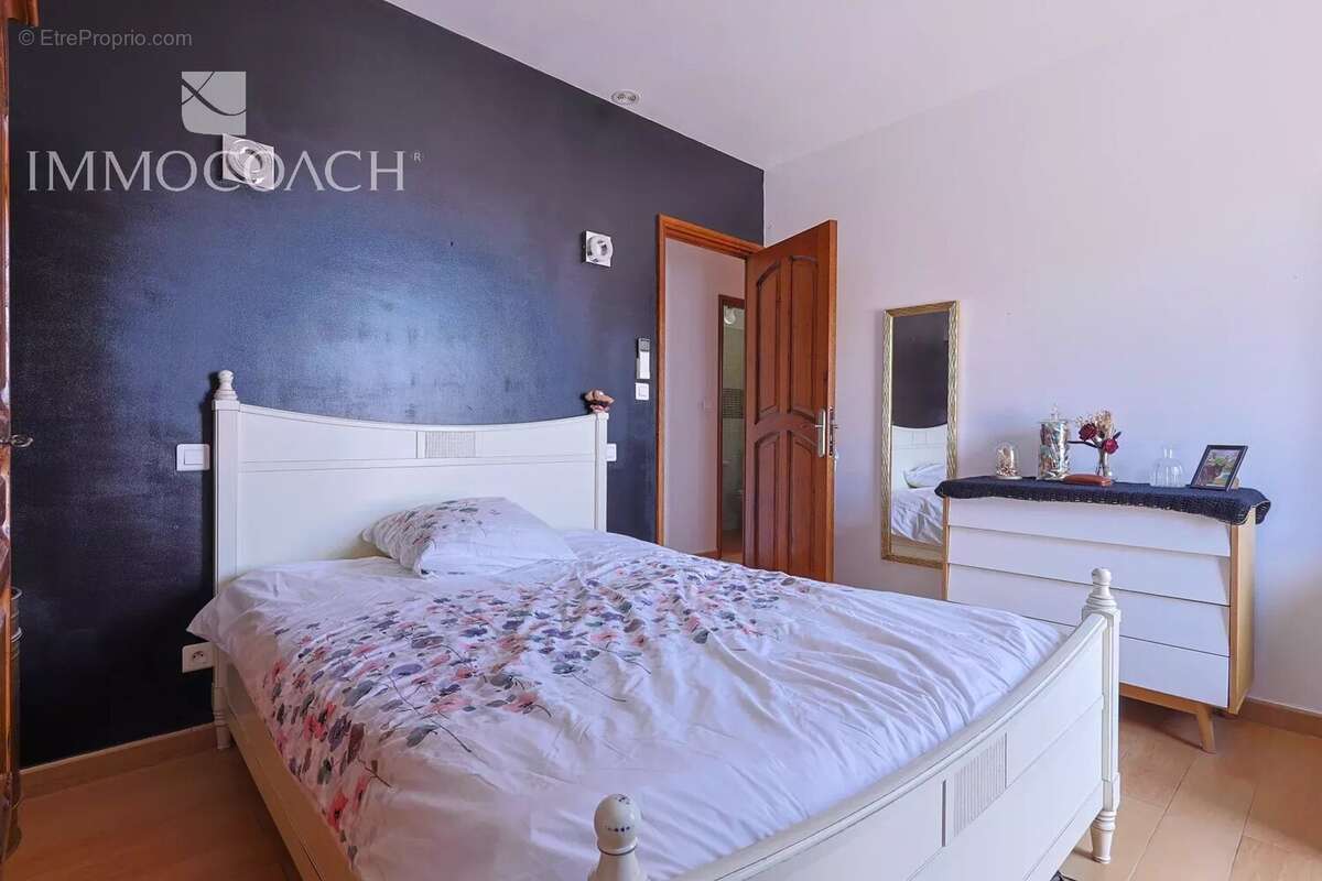 Maison à LA LONDE-LES-MAURES