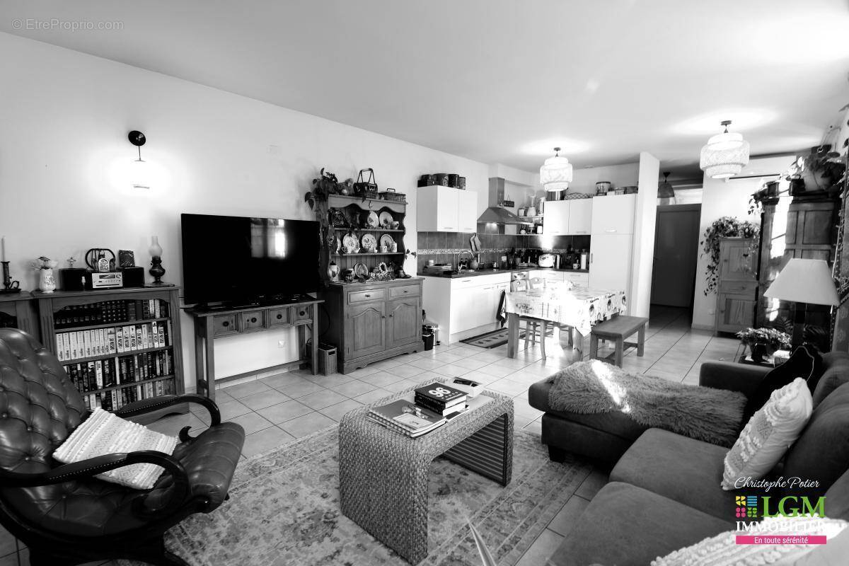 Appartement à VALREAS