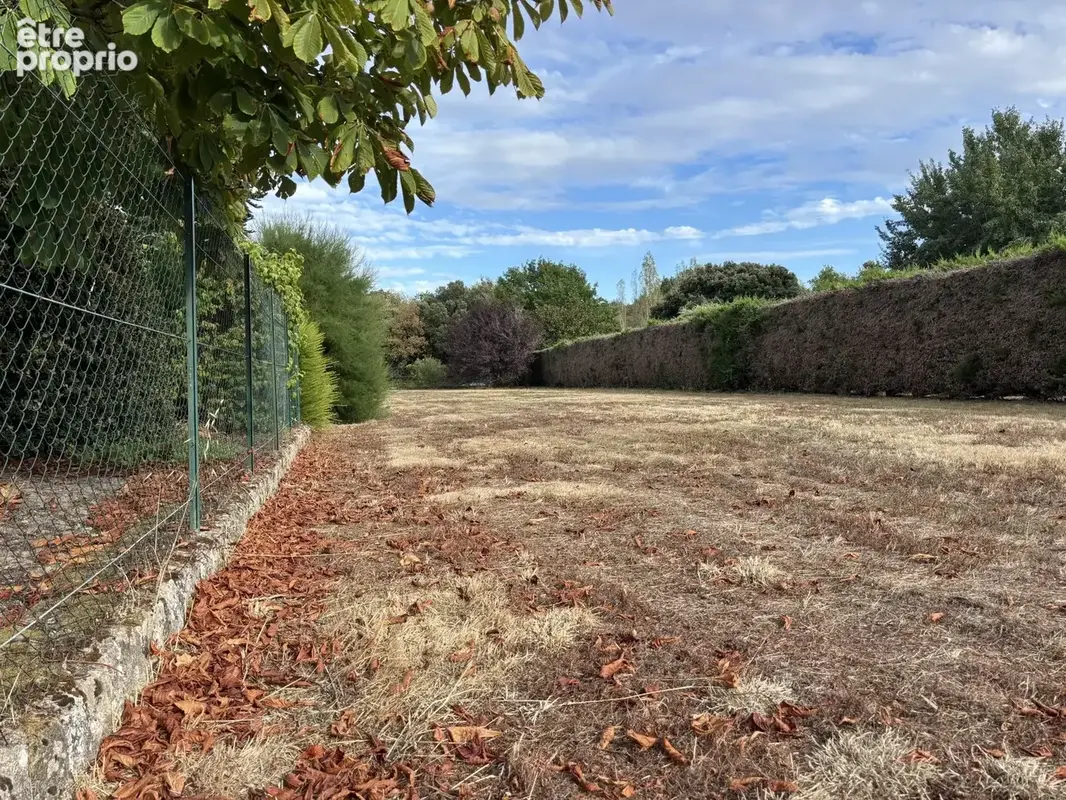 Terrain a batir - la turballe - quartier calme - photo 2