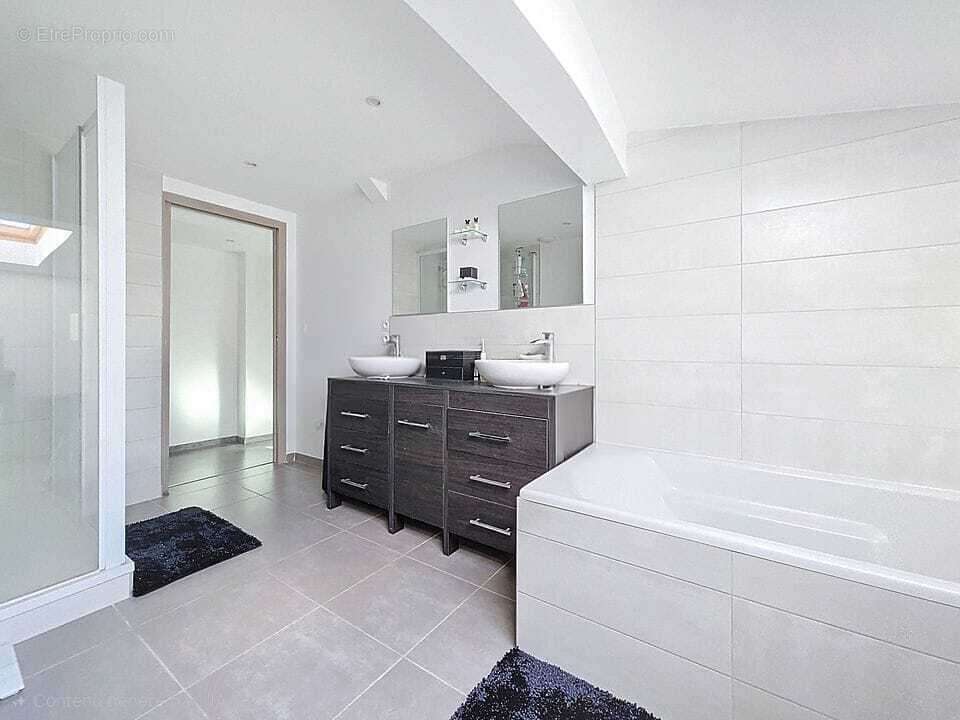 Appartement à MOIDIEU-DETOURBE