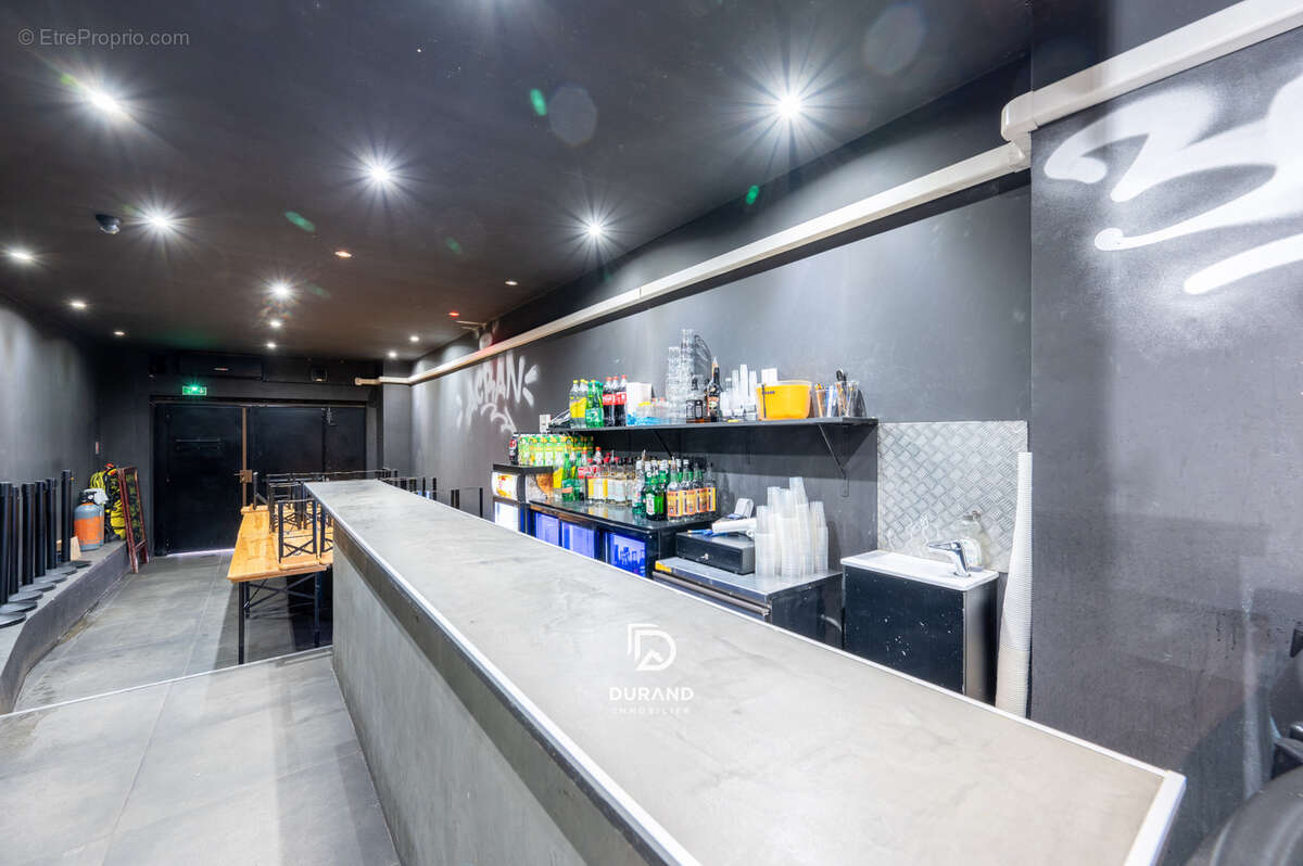 Commerce à MARSEILLE-6E