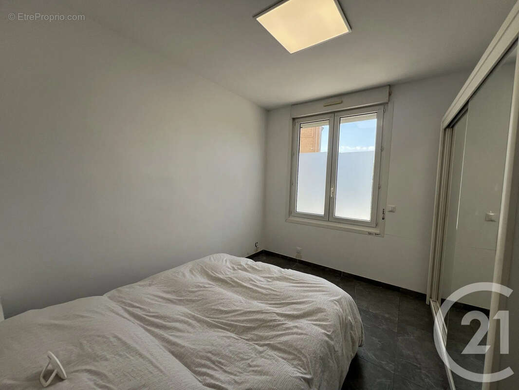 Appartement 42 m² à Lacroix-Falgarde  - photo 4