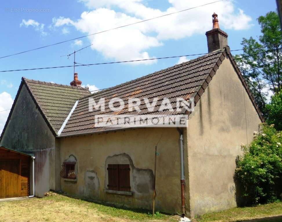 Maison à SAINT-SAULGE