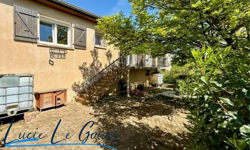 Maison à MONTIGNY-SUR-CHIERS