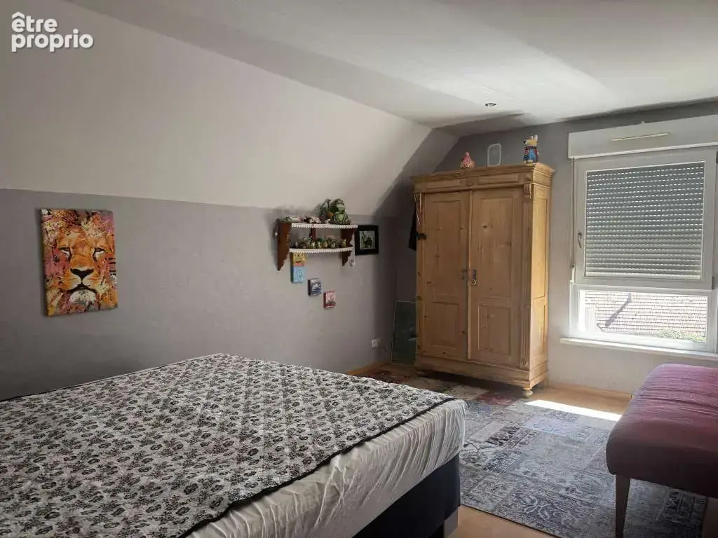 Jolie maison de campagne avec un grand terrain, située dans un beau cadre paisible . - photo 8