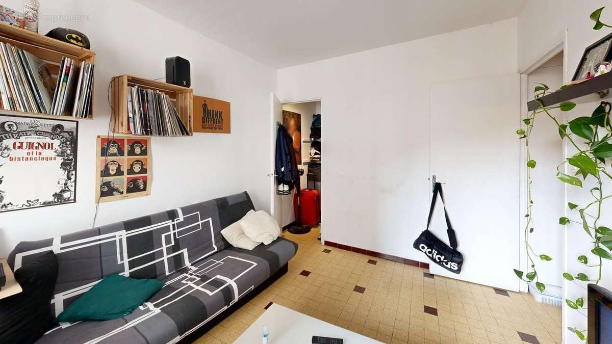 Appartement à MARSEILLE-6E