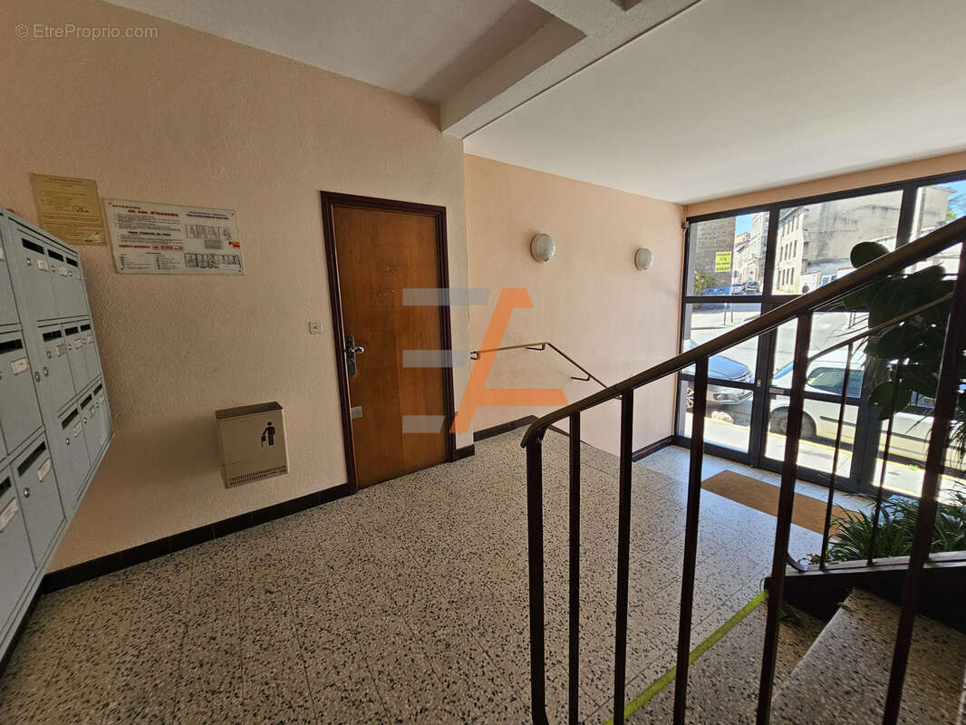 Appartement à SAINT-ETIENNE