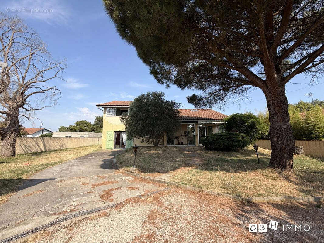 Maison à EAUNES