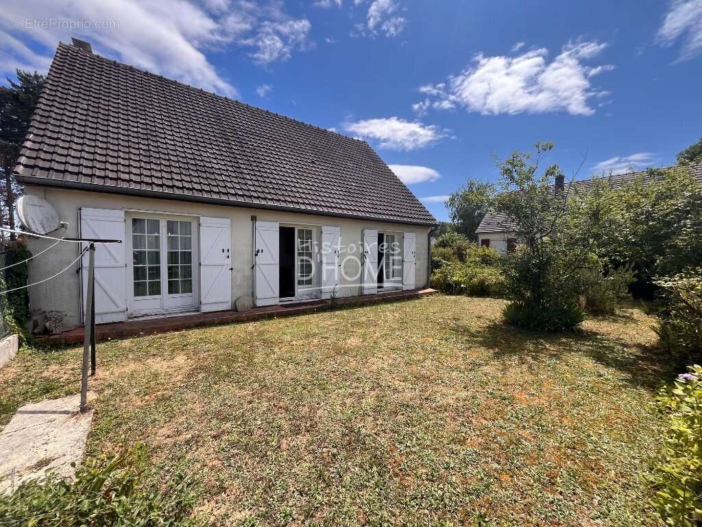 Maison à CHENOISE