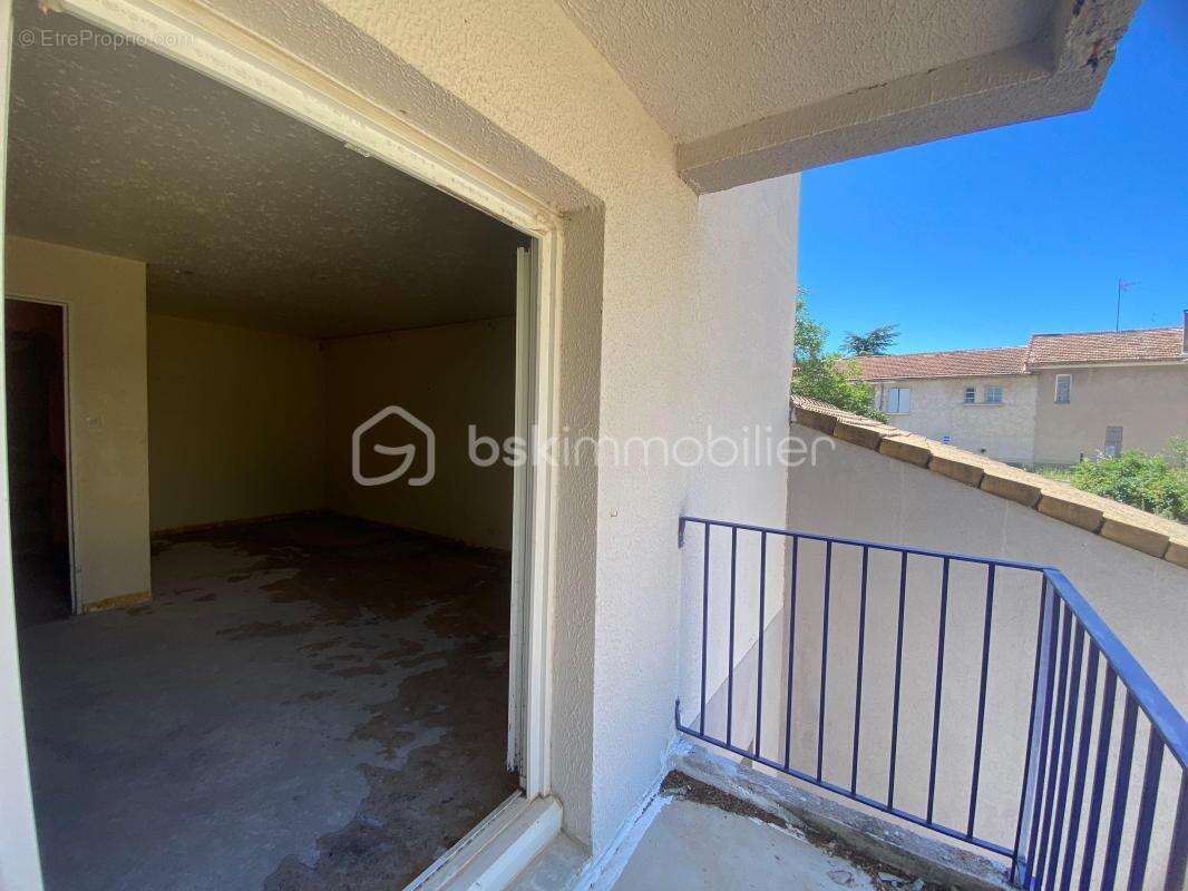 SAINT-CHRISTOL ((84) - Créez votre grand T2 sur mesure avec balcon ! Plateau sous forme d'appartement de 68 m² env. situé au 1er - photo 18