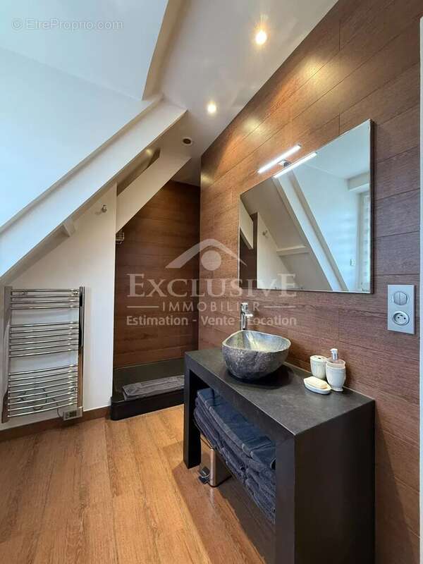 Maison à PONT-L'EVEQUE