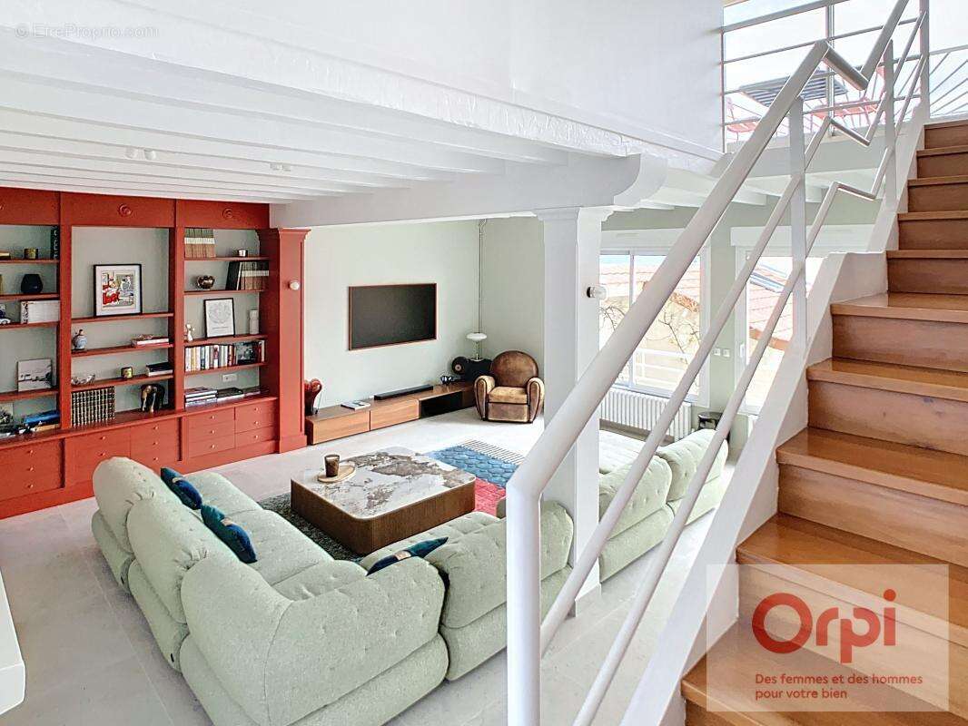 Maison à ISSY-LES-MOULINEAUX