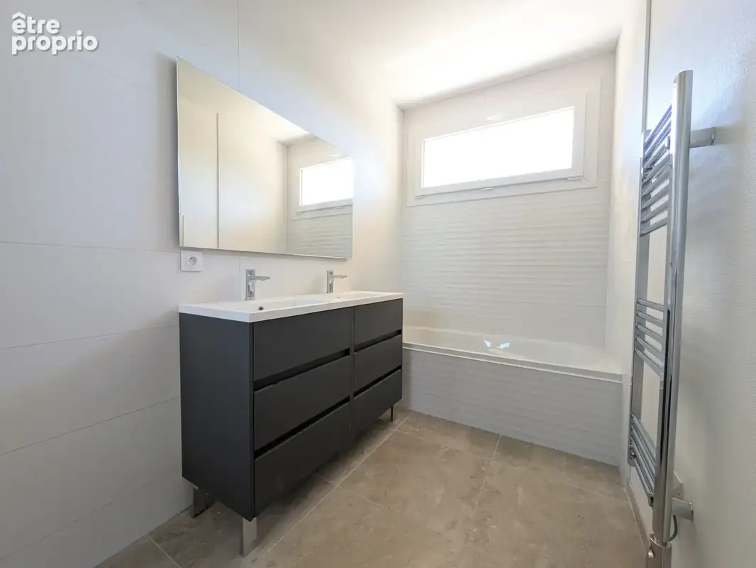 Maison T5/6 avec garage et jardin - photo 8