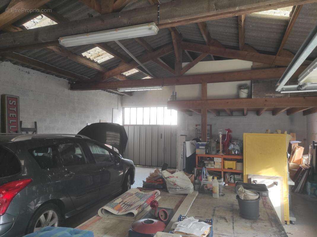 Maison à SAINT-JEAN-D'ANGELY