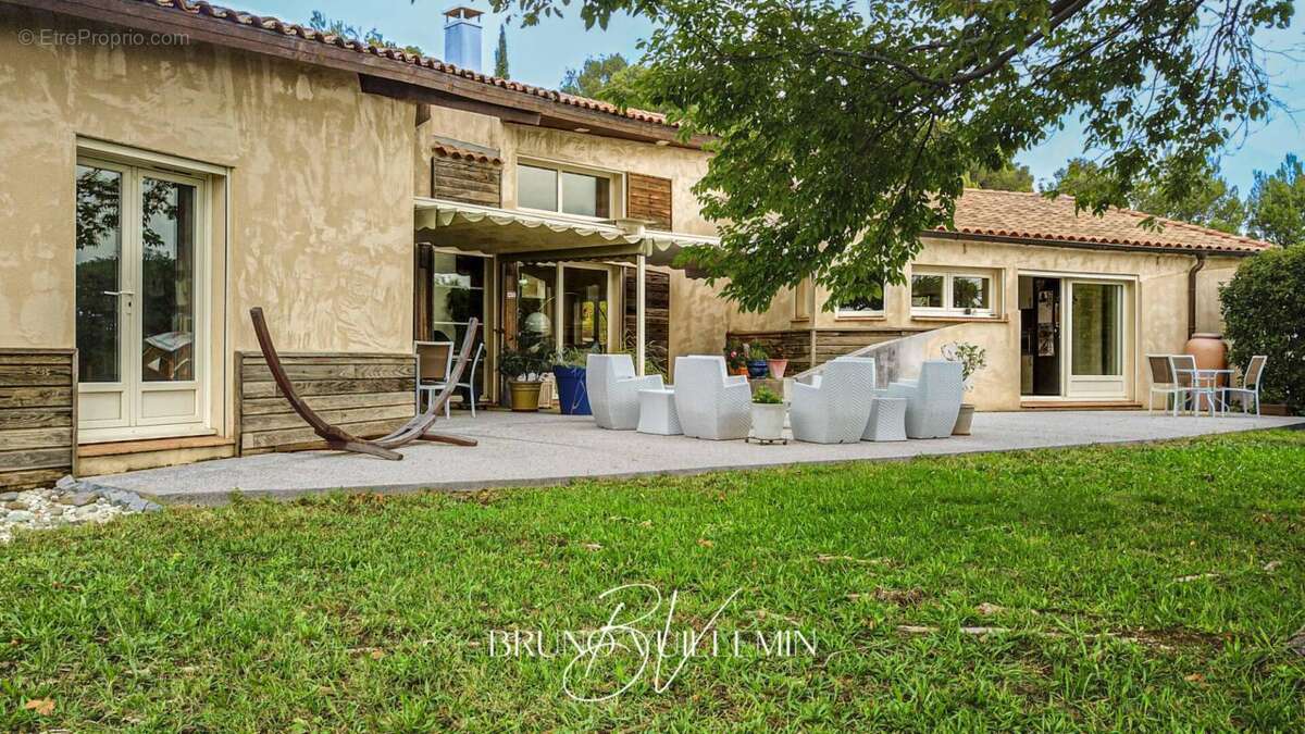 Maison à LEZIGNAN-CORBIERES