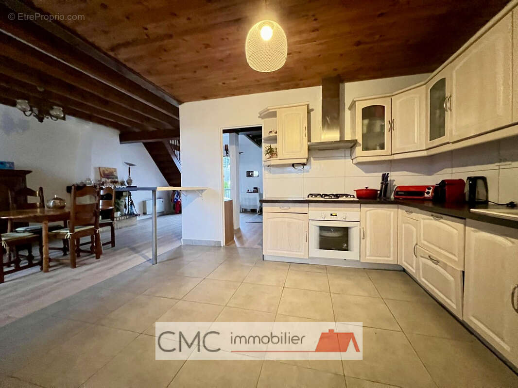 Maison 143 m² à Luisant  - photo 5