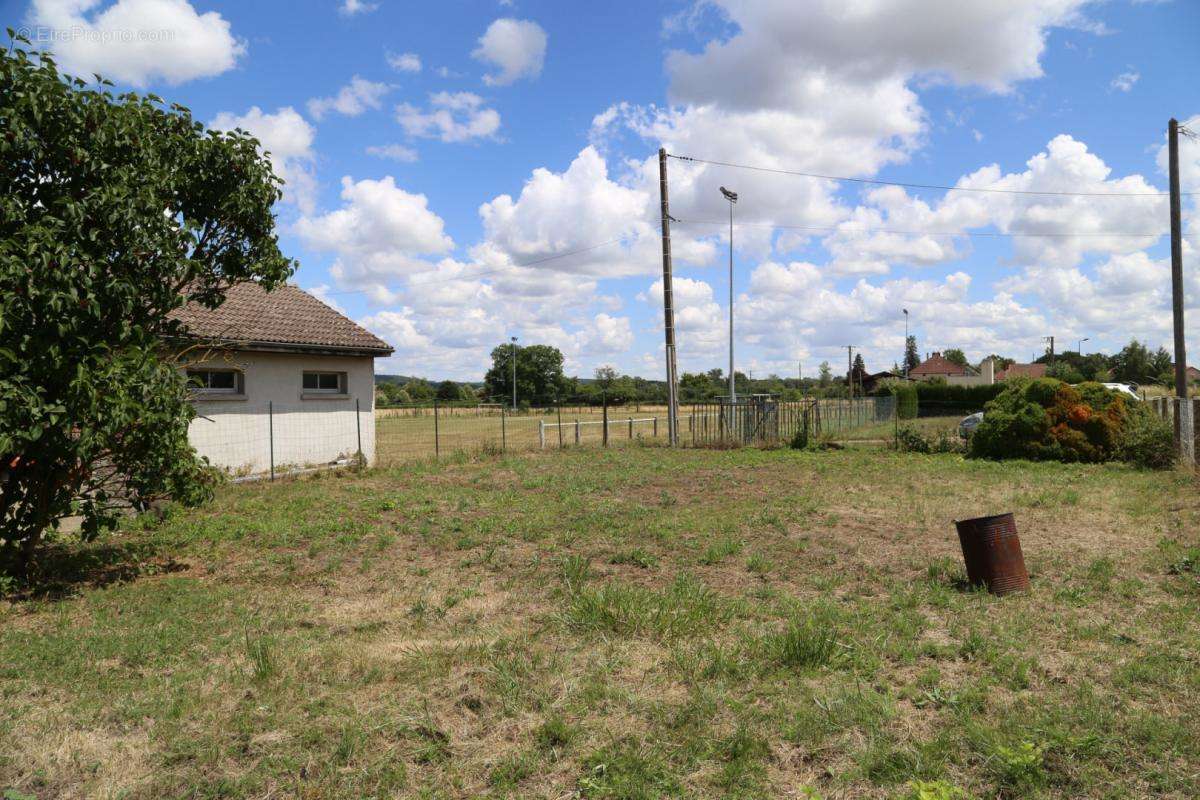 Maison à SAINT-LEGER-DU-BOIS