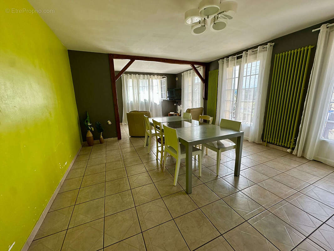 Maison Camelin 8 pièce(s) 200 m2 - photo 4