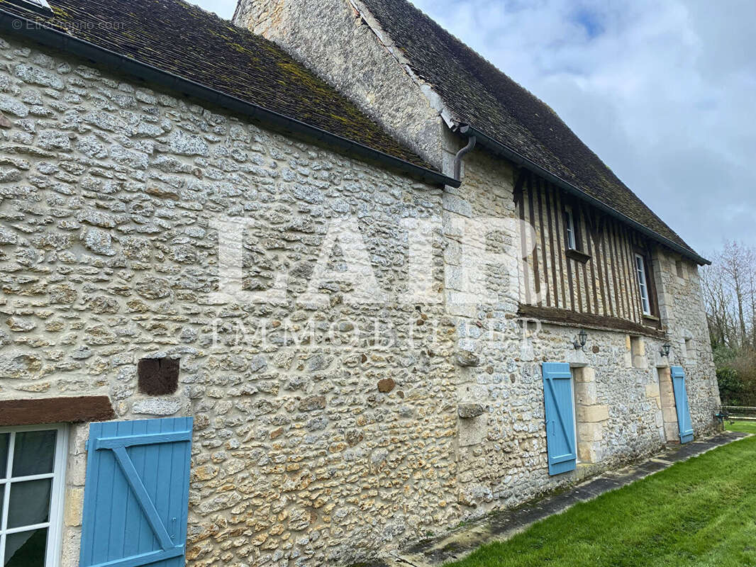 Maison à LE PIN-AU-HARAS