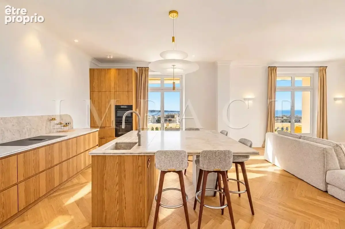 Cannes Californie – Appartement 4 Pièces Belle Époque rénové avec vue mer à vendre - photo 8