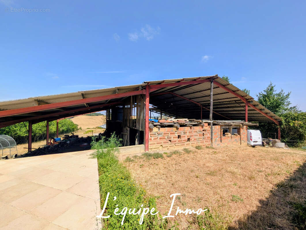 Propriété de caractère avec dépendances sur 35 hectares - photo 20