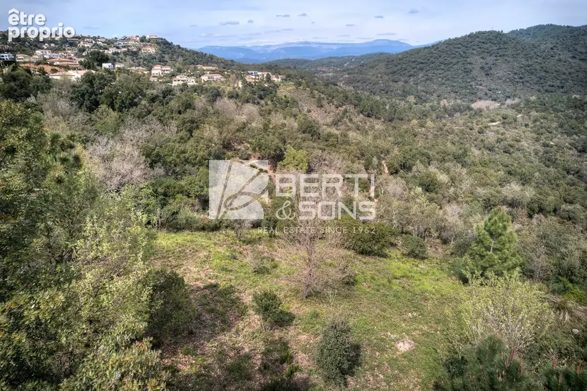 Mandelieu à 15 mn - domaine de séguret  exclusivité rare opportunité foncière 3 940 m² vue mer - 360 m² constructibles  pour une - photo 6