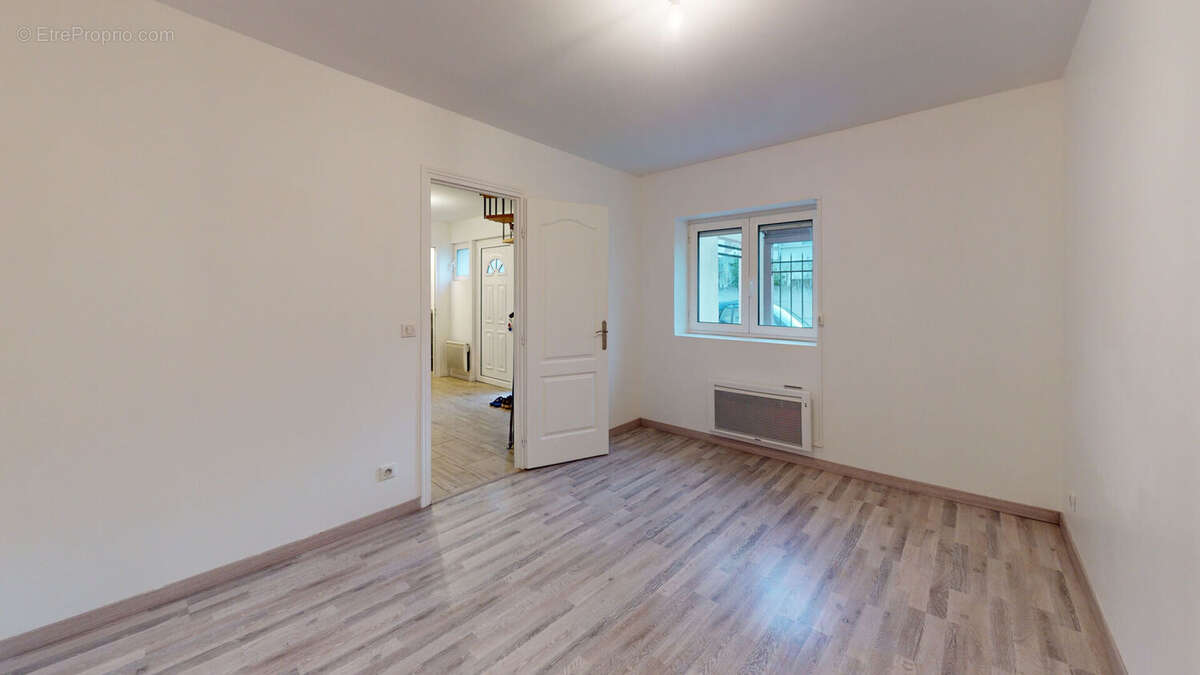 Maison à CHILLY-MAZARIN