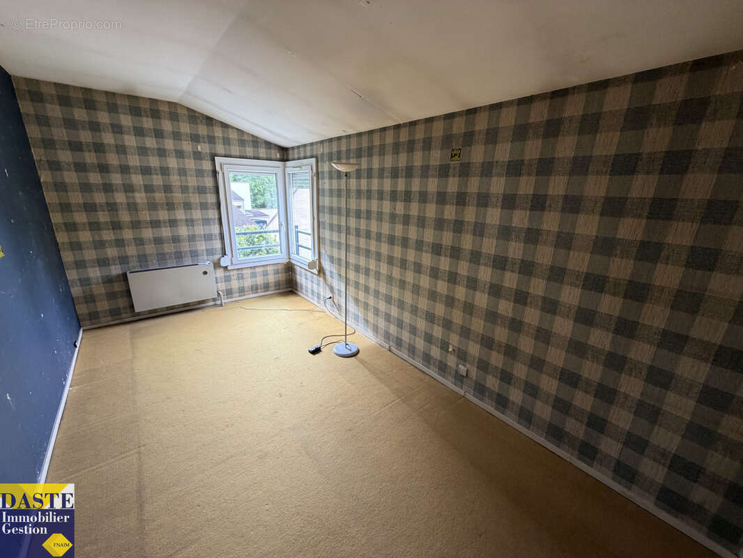 Appartement à EMERAINVILLE